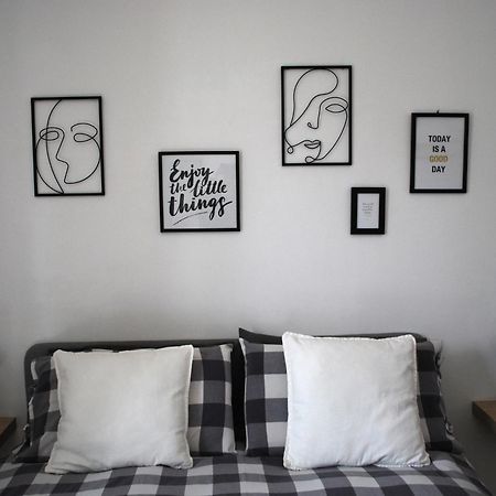 Bed and Breakfast Le Stanze Di Alicam Arona Zewnętrze zdjęcie